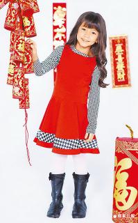 小童星Ella初一拜年 新春踏青 喜氣繽紛迎新年